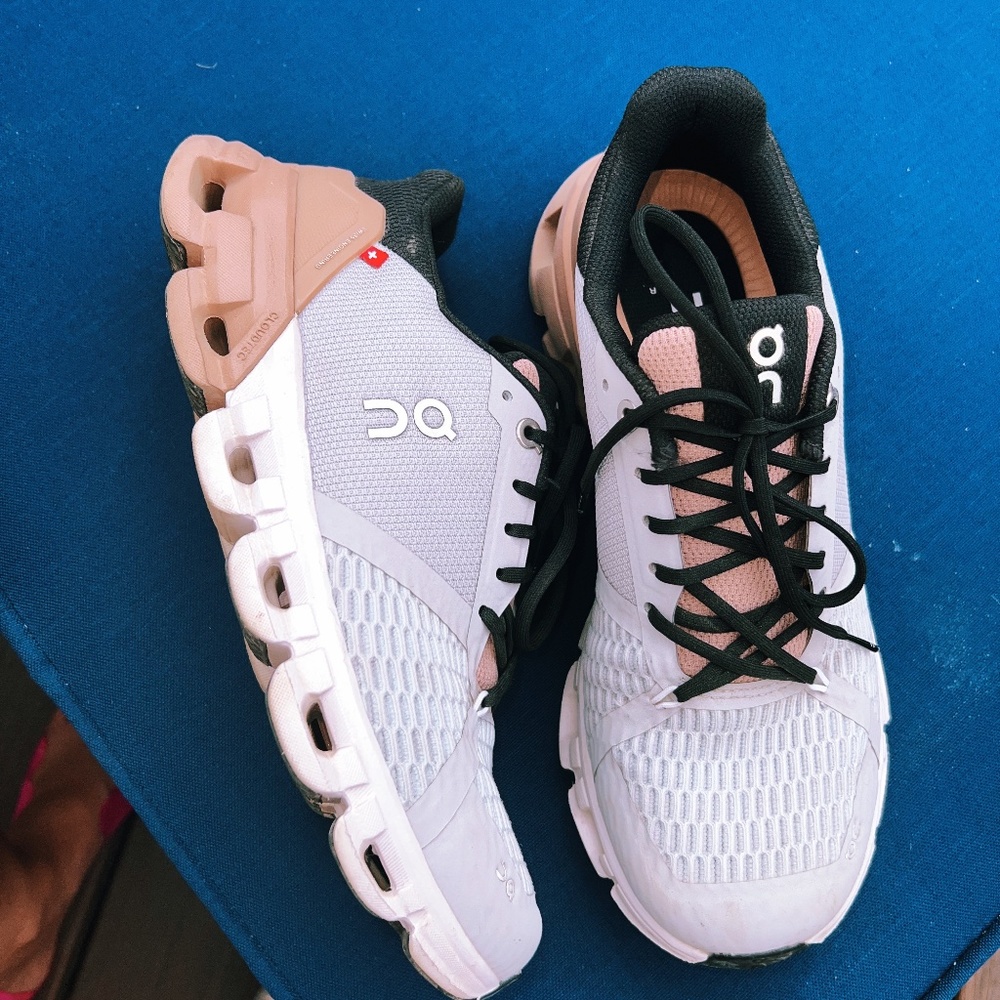 Womens on running cloudflyer